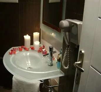 Santorini Renaissance - 3*